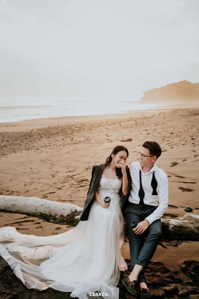 Bali Pre-wedding of Ardy & Devy by Ivy Sie Atelier - 010