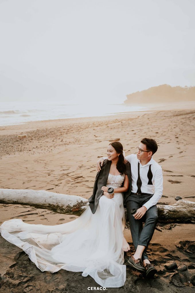 Bali Pre-wedding of Ardy & Devy by Ivy Sie Atelier - 011