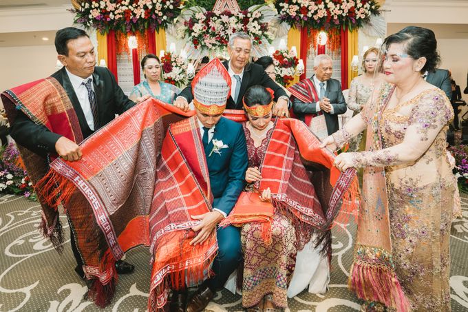 Adrian & Desi Wedding Day by THE TRIBRATA Darmawangsa Jakarta - 011 Adrian & Desi Wedding Day by THE TRIBRATA Darmawangsa Jakarta - 011