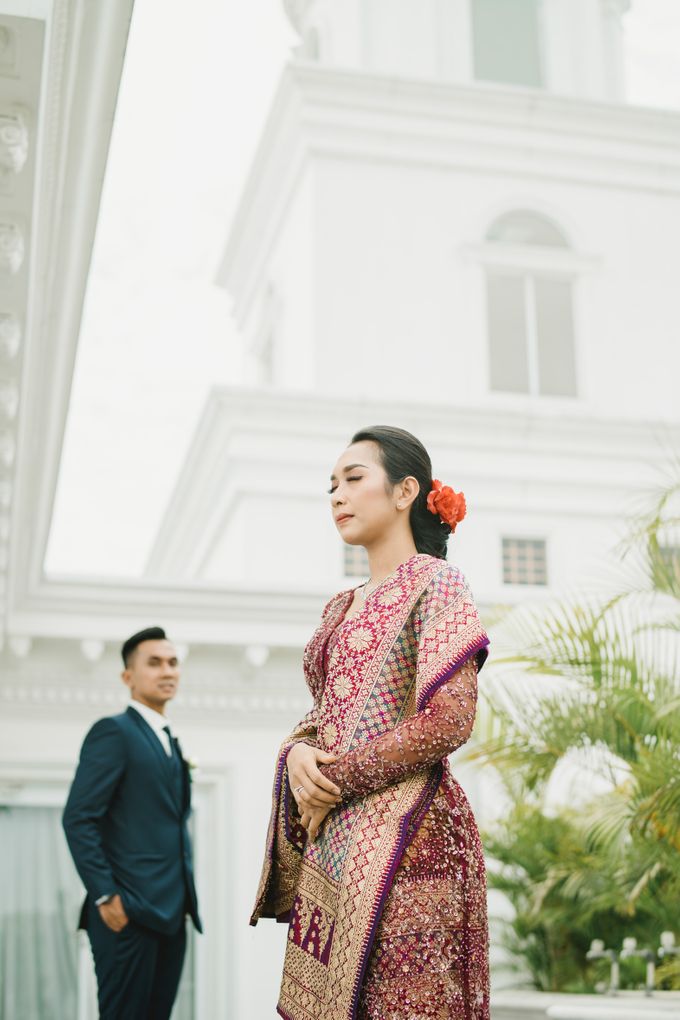 Adrian & Desi Wedding Day by THE TRIBRATA Darmawangsa Jakarta - 003