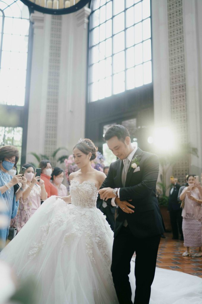 Hugo & Nicole Wedding Reception at Sampoerna Strategic by AKSA Creative - 033 Hugo & Nicole Wedding Reception at Sampoerna Strategic by AKSA Creative - 033
