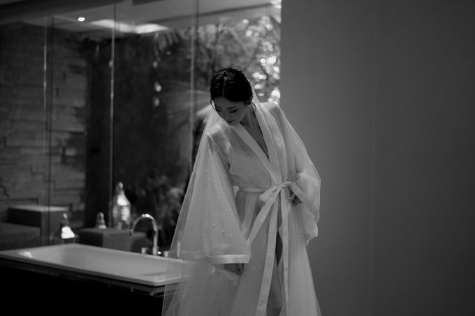 Piero & Violetta Wedding at Tirtha Uluwatu Bali by Prabha MUA - 042 Piero & Violetta Wedding at Tirtha Uluwatu Bali by Prabha MUA - 042