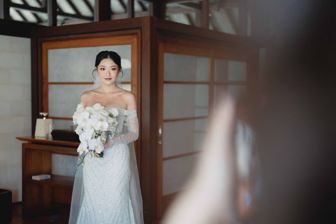 Piero & Violetta Wedding at Tirtha Uluwatu Bali by Prabha MUA - 039 Piero & Violetta Wedding at Tirtha Uluwatu Bali by Prabha MUA - 039