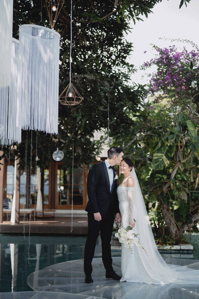 Piero & Violetta Wedding at Tirtha Uluwatu Bali by Prabha MUA - 028 Piero & Violetta Wedding at Tirtha Uluwatu Bali by Prabha MUA - 028