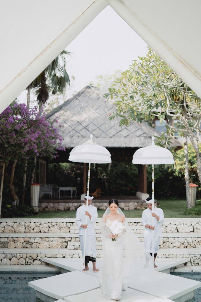 Piero & Violetta Wedding at Tirtha Uluwatu Bali by Prabha MUA - 024 Piero & Violetta Wedding at Tirtha Uluwatu Bali by Prabha MUA - 024