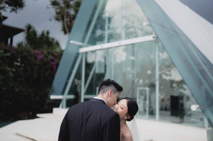 Piero & Violetta Wedding at Tirtha Uluwatu Bali by Prabha MUA - 016 Piero & Violetta Wedding at Tirtha Uluwatu Bali by Prabha MUA - 016