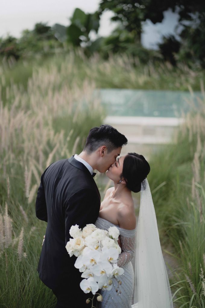 Piero & Violetta Wedding at Tirtha Uluwatu Bali by Prabha MUA - 013 Piero & Violetta Wedding at Tirtha Uluwatu Bali by Prabha MUA - 013