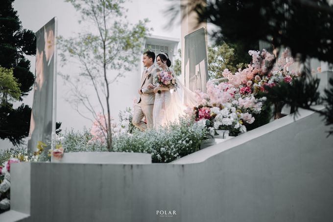 Devi & Anggi Wedding Decoration at Gedong Putih by Valentine Wedding Decoration - 006 Devi & Anggi Wedding Decoration at Gedong Putih by Valentine Wedding Decoration - 006