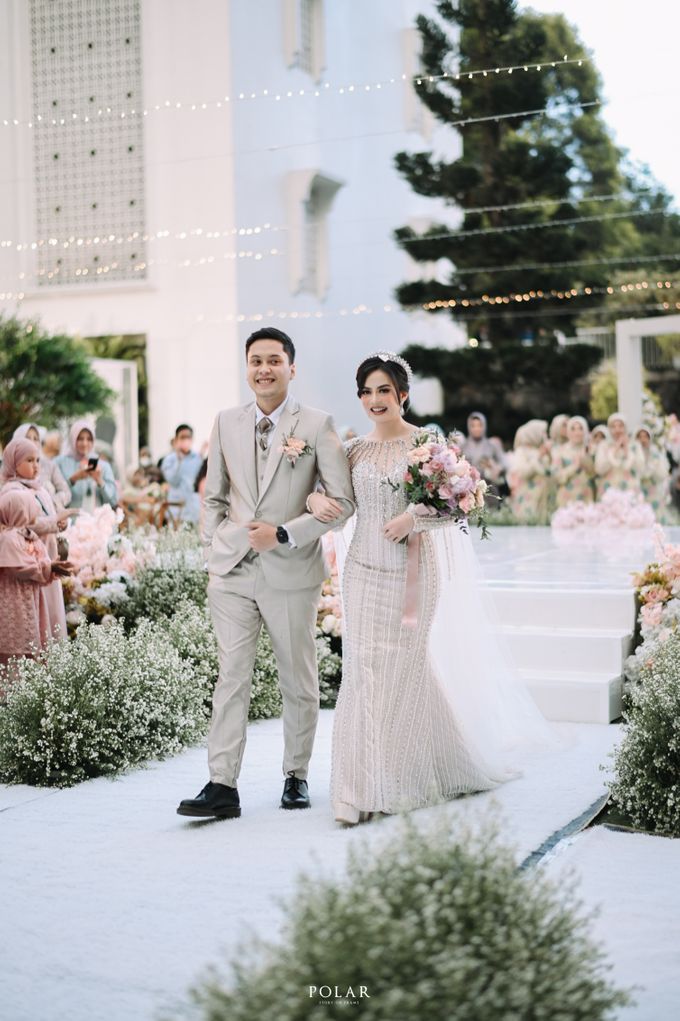 Devi & Anggi Wedding Decoration at Gedong Putih by Valentine Wedding Decoration - 011 Devi & Anggi Wedding Decoration at Gedong Putih by Valentine Wedding Decoration - 011