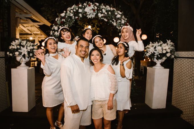 Beautiful Wedding at Kamuela Sanur Poolside by ARTGLORY BALI - 009 Beautiful Wedding at Kamuela Sanur Poolside by ARTGLORY BALI - 009