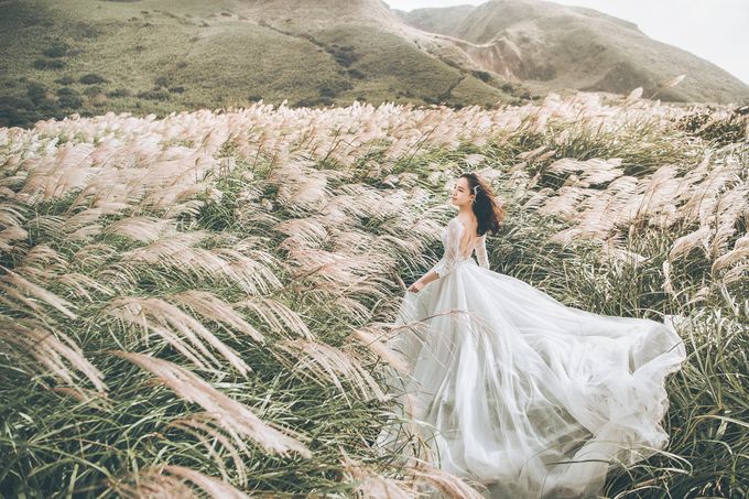 Oscar & Lidya Prewedding at Bromo by GoFotoVideo - 002 Oscar & Lidya Prewedding at Bromo by GoFotoVideo - 002