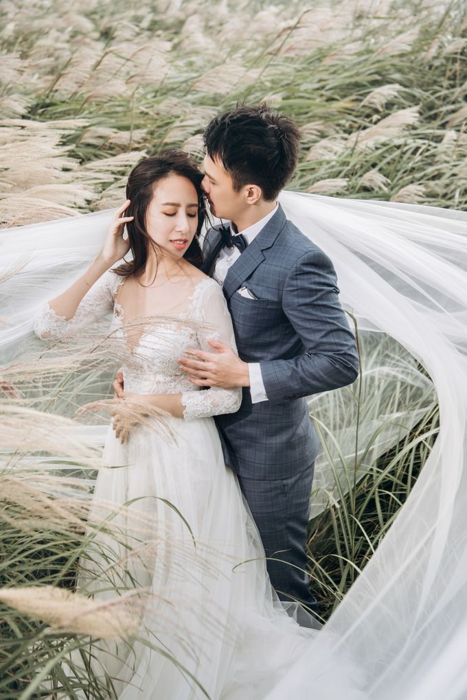 Oscar & Lidya Prewedding at Bromo by GoFotoVideo - 011 Oscar & Lidya Prewedding at Bromo by GoFotoVideo - 011