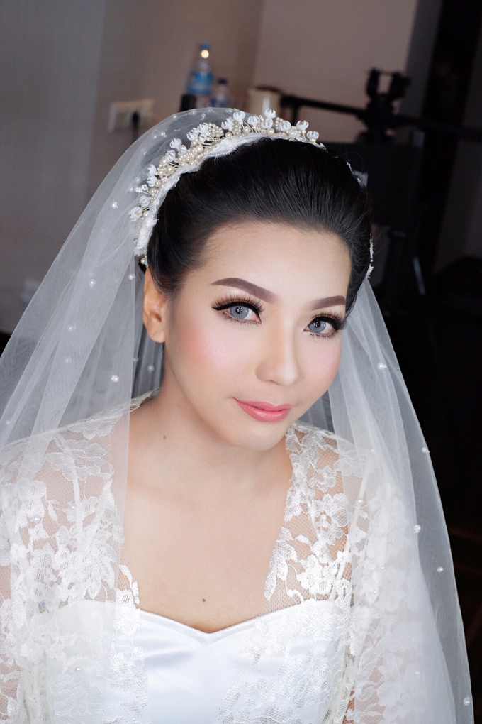 Bride Mrs. mei by Agnes Yosi Make Up Artist - 001