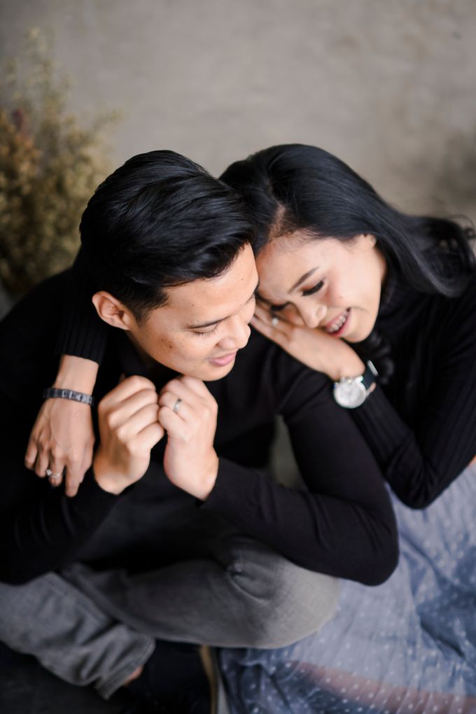 Studio Prewedding by Agit and Co - 010 Studio Prewedding by Agit and Co - 010