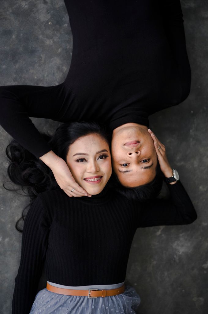Studio Prewedding by Agit and Co - 014 Studio Prewedding by Agit and Co - 014