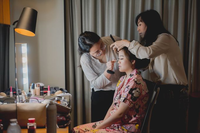 Agung & Sarah by Vinny Olivia Professional Makeup Artist - 010 Agung & Sarah by Vinny Olivia Professional Makeup Artist - 010