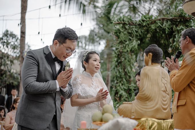 Bali Destination Wedding by Mariyasa - 010