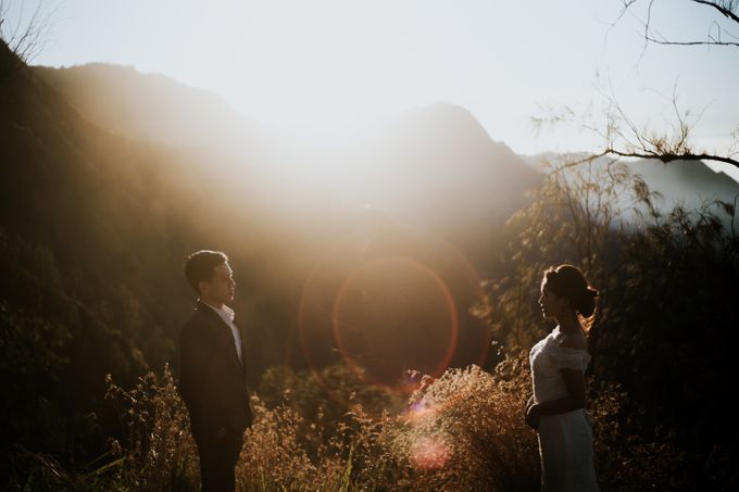 Bromo Prewedding Yudhi & Jillie by AHENjunius Photography - 008 Bromo Prewedding Yudhi & Jillie by AHENjunius Photography - 008