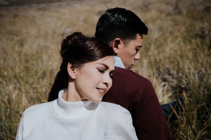 Bromo Prewedding Yudhi & Jillie by AHENjunius Photography - 041 Bromo Prewedding Yudhi & Jillie by AHENjunius Photography - 041