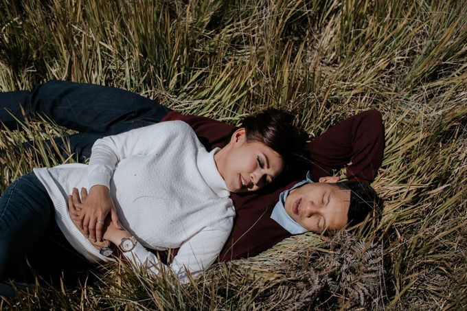 Bromo Prewedding Yudhi & Jillie by AHENjunius Photography - 042 Bromo Prewedding Yudhi & Jillie by AHENjunius Photography - 042