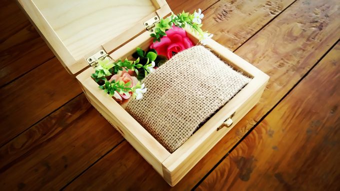 Custom Wooden Ring Box by SG Craft - 010 Custom Wooden Ring Box by SG Craft - 010