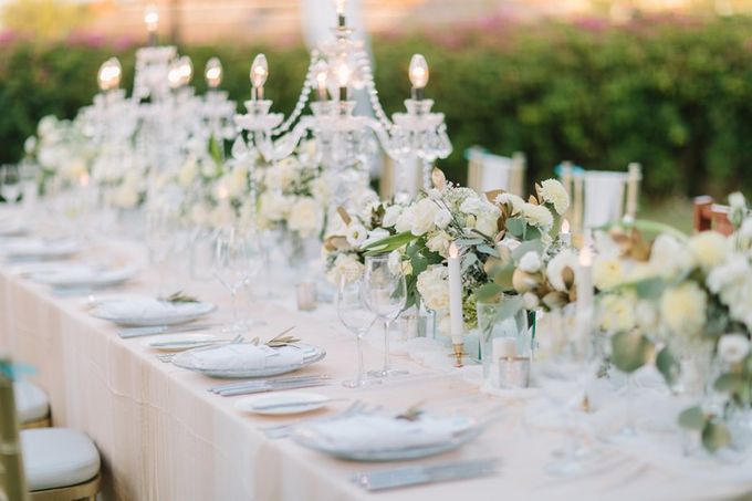 White & Gold Dinner Decoration at Asmara Gazebo by Bali Izatta Wedding Planner & Wedding Florist Decorator - 010