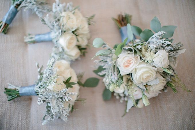 White Elegant Wedding Cliff by Bali Izatta Wedding Planner & Wedding Florist Decorator - 006 White Elegant Wedding Cliff by Bali Izatta Wedding Planner & Wedding Florist Decorator - 006