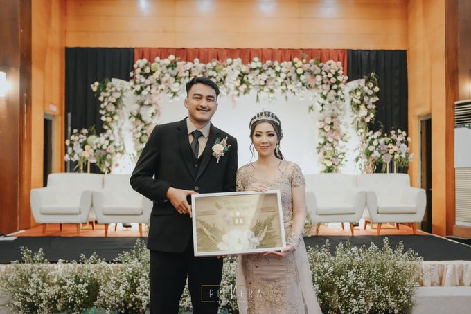 Vero & Iyus Wedding by Saenna Planner - 025