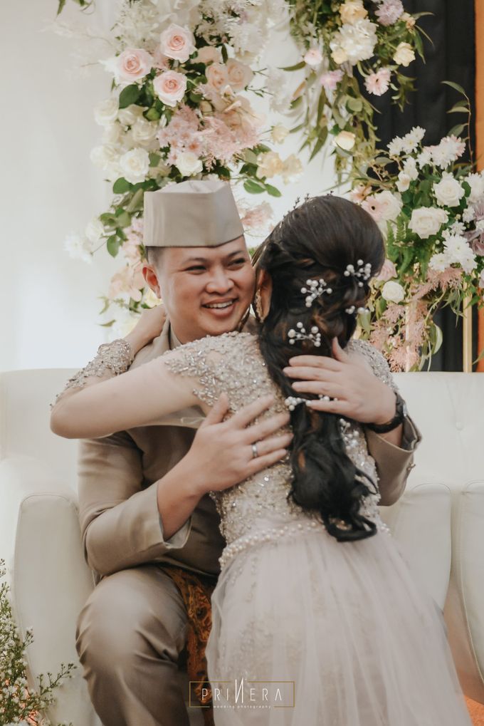 Vero & Iyus Wedding by Saenna Planner - 016