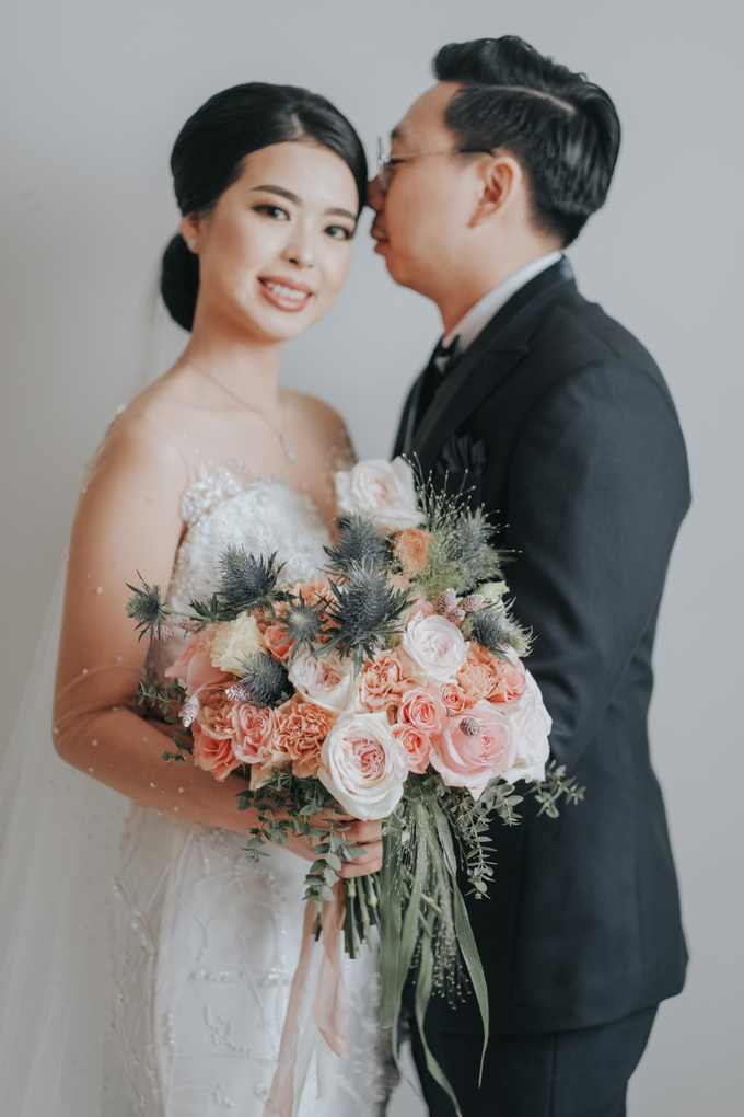 The wedding of Hendry & Kartika by Kayika Wedding Organizer - 005 The wedding of Hendry & Kartika by Kayika Wedding Organizer - 005