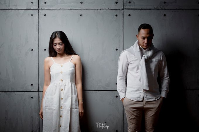 Prewedding Studio Photoshoot by ThePhotoCap.Inc - 001 Prewedding Studio Photoshoot by ThePhotoCap.Inc - 001