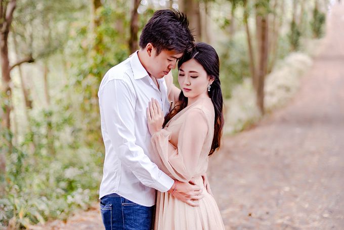 Prewedding Makeup for Metta by Satrisca Makeup Artist - 006 Prewedding Makeup for Metta by Satrisca Makeup Artist - 006