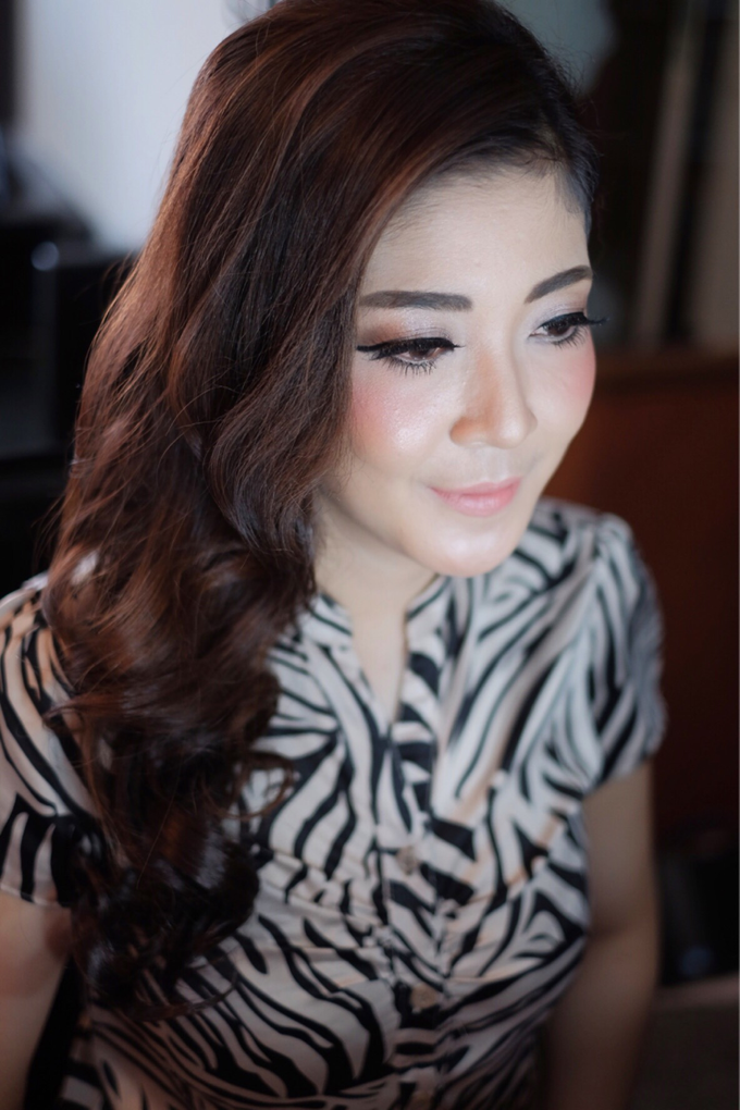 Ms. Nova by Anastasia Megan Makeup Artist - 002 Ms. Nova by Anastasia Megan Makeup Artist - 002