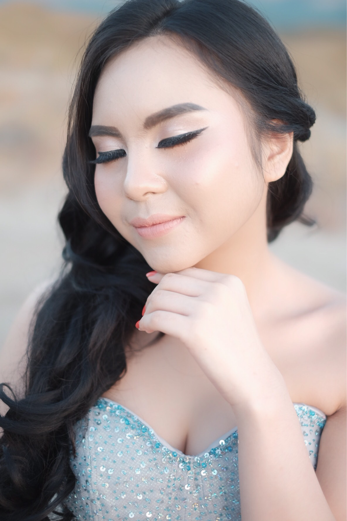 Ms. Mira by Anastasia Megan Makeup Artist - 004 Ms. Mira by Anastasia Megan Makeup Artist - 004