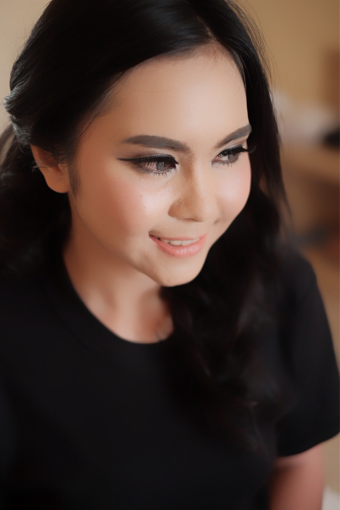 Ms. Mira by Anastasia Megan Makeup Artist - 024 Ms. Mira by Anastasia Megan Makeup Artist - 024