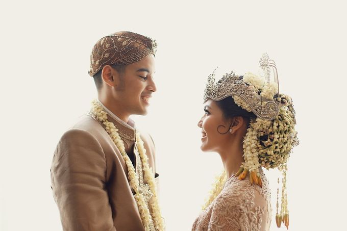 The Traditional Signature Wedding of Karla & Andhika by ThePhotoCap.Inc - 037 The Traditional Signature Wedding of Karla & Andhika by ThePhotoCap.Inc - 037