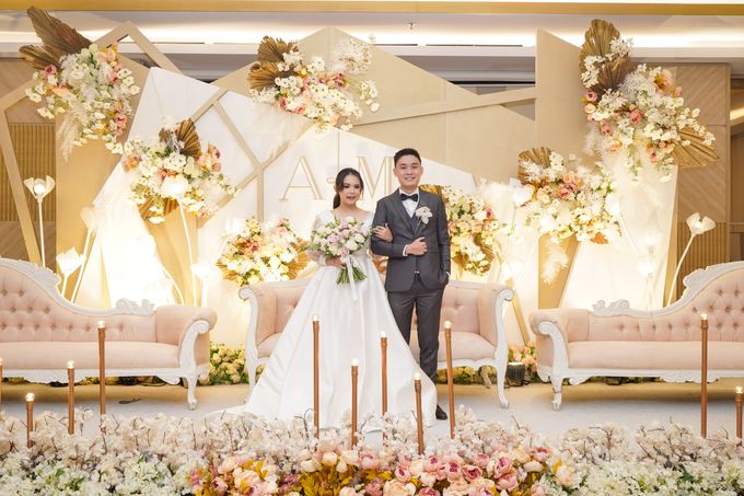 Wedding Of Andrean & Mela by Ohana Enterprise - 011