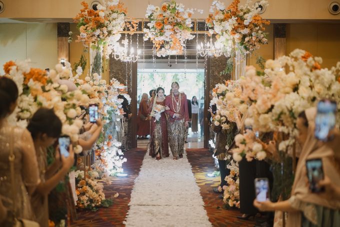 The Wedding of Andreas & Reysha by Vitra Ballroom - 005 The Wedding of Andreas & Reysha by Vitra Ballroom - 005