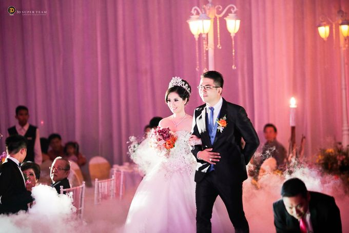Courtessy Signature Wedding of Angela & Handy by ThePhotoCap.Inc - 030 Courtessy Signature Wedding of Angela & Handy by ThePhotoCap.Inc - 030
