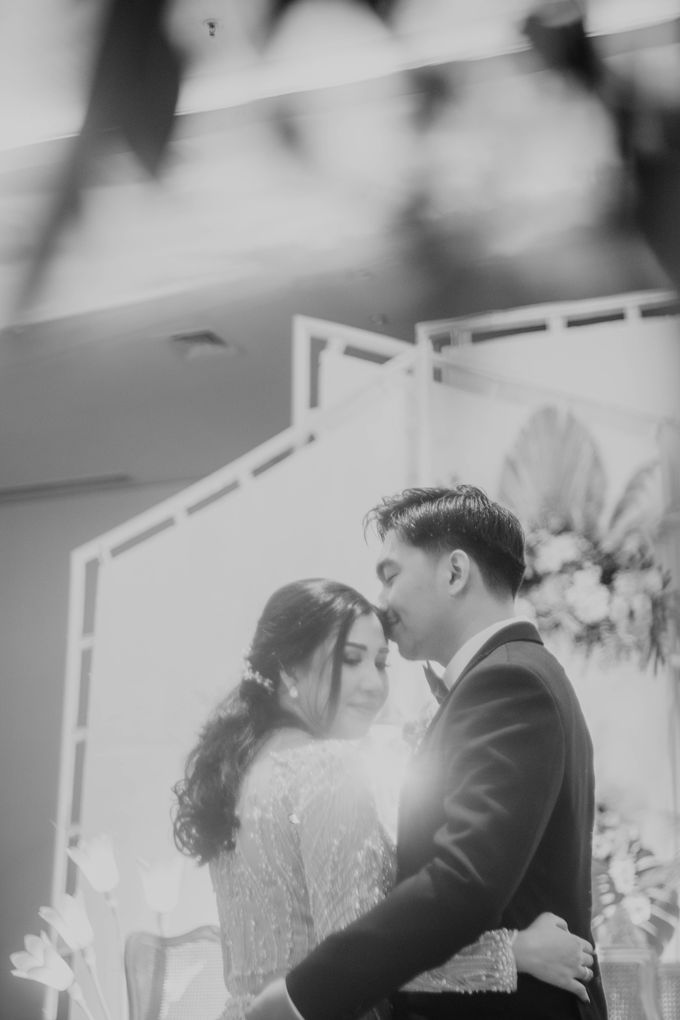 Anita & Fiqrie Wedding at Swissbel Kemayoran Jakarta by AKSA Creative - 023