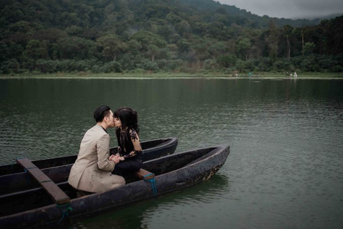 Anita & Anthony - The Calmness of Tamblingan Lake by StayBright - 010