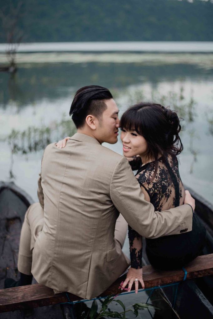 Anita & Anthony - The Calmness of Tamblingan Lake by StayBright - 004