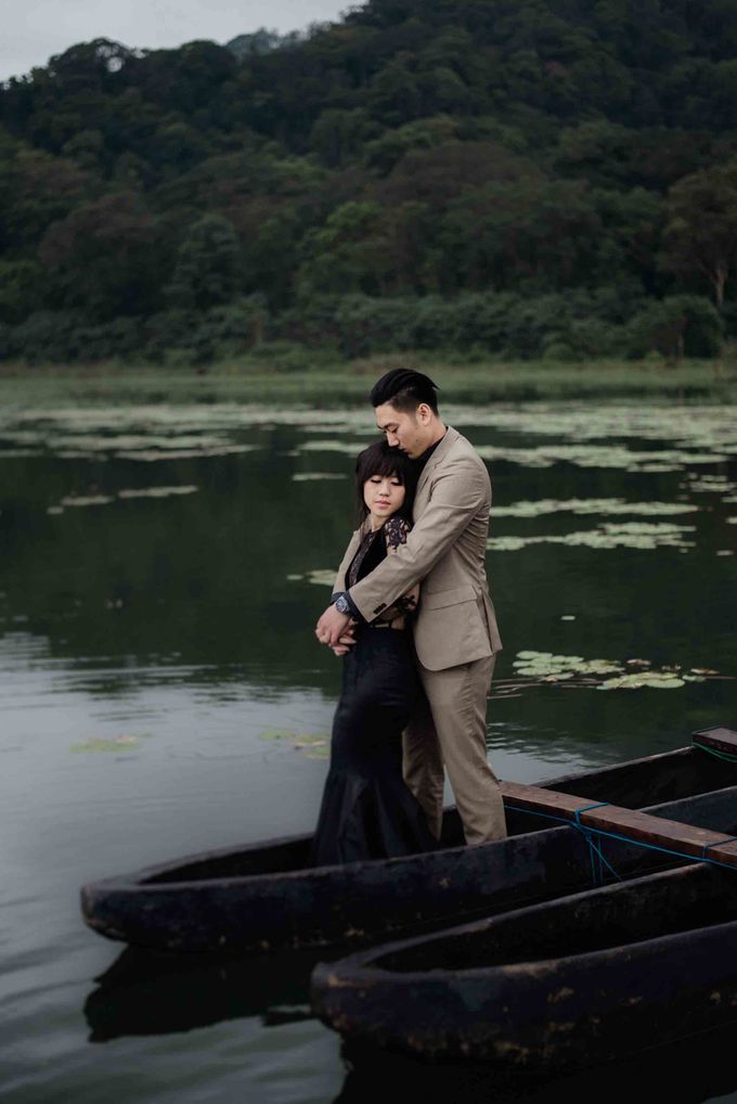 Anita & Anthony - The Calmness of Tamblingan Lake by StayBright - 006
