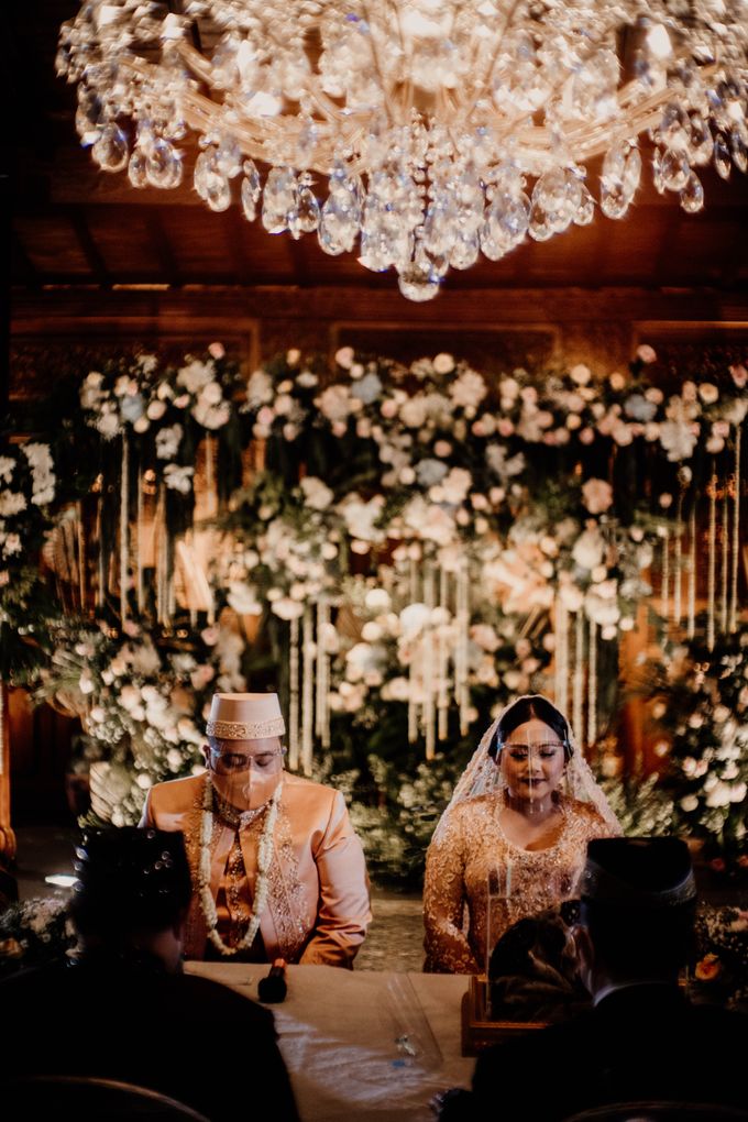 Annisa & Karis Wedding at Plataran Dharmawangsa by AKSA Creative - 021