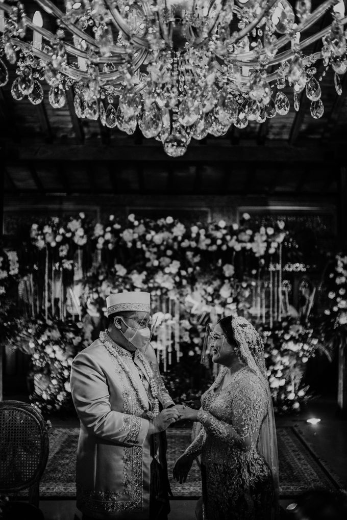 Annisa & Karis Wedding at Plataran Dharmawangsa by AKSA Creative - 019