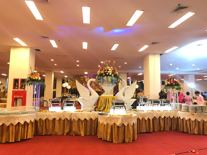 Grand metropolitan Function Hall by Aorora Catering & WO