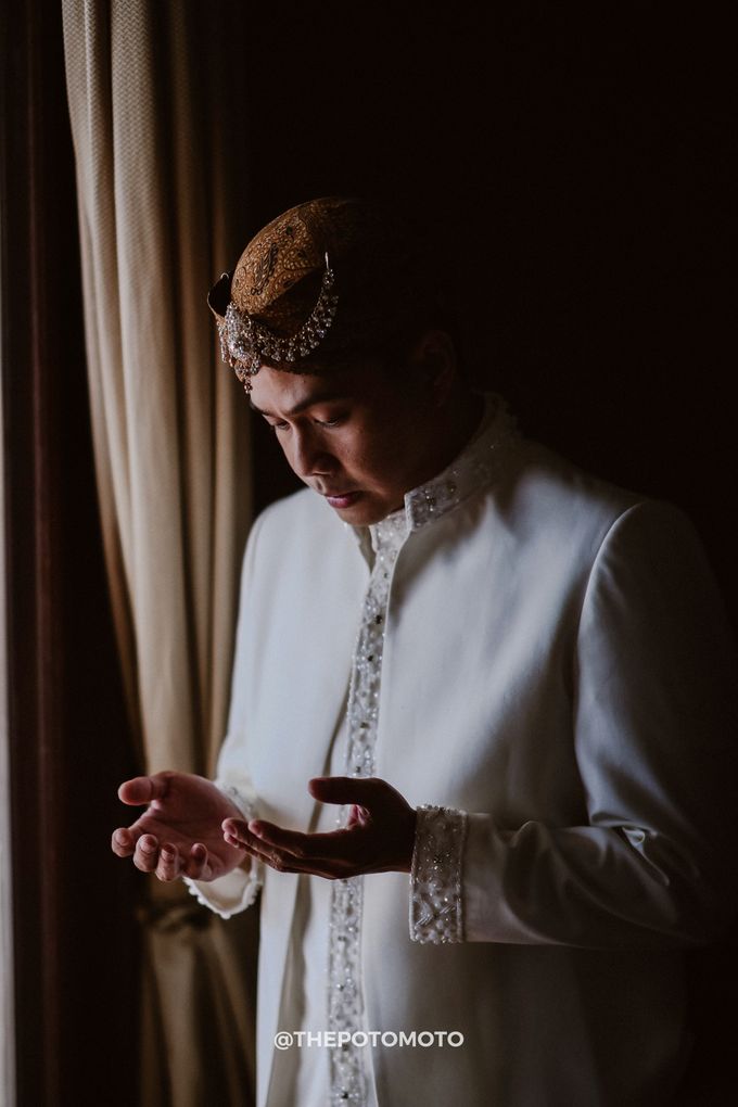 Ardina Rasti & Arie Andika by Thepotomoto Photography - 011 Ardina Rasti & Arie Andika by Thepotomoto Photography - 011