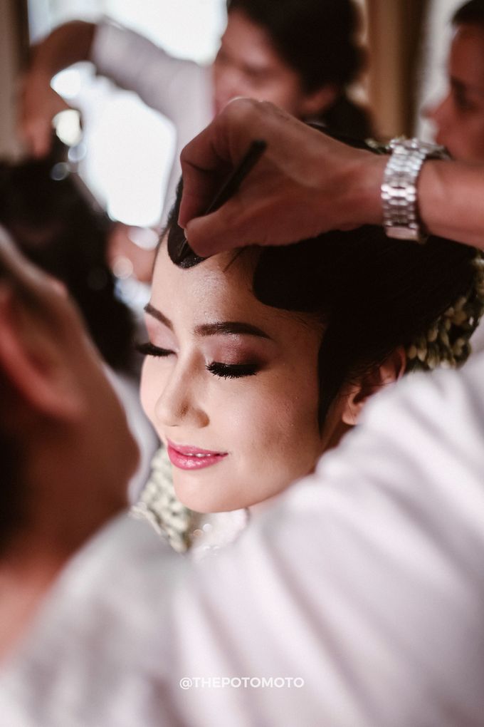Ardina Rasti & Arie Andika by Thepotomoto Photography - 012 Ardina Rasti & Arie Andika by Thepotomoto Photography - 012