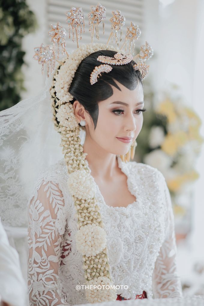 Ardina Rasti & Arie Andika by Thepotomoto Photography - 017 Ardina Rasti & Arie Andika by Thepotomoto Photography - 017