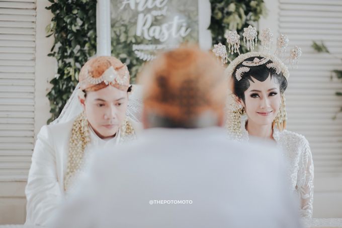 Ardina Rasti & Arie Andika by Thepotomoto Photography - 018 Ardina Rasti & Arie Andika by Thepotomoto Photography - 018